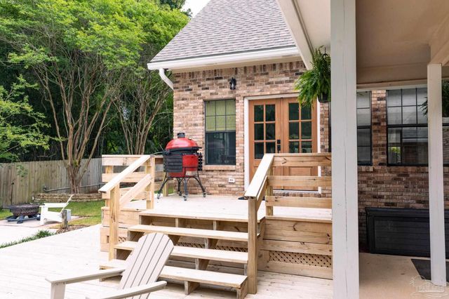 2351 Inverness Dr, Pensacola, FL 32503