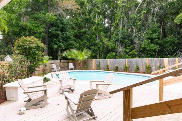 2351 Inverness Dr, Pensacola, FL 32503