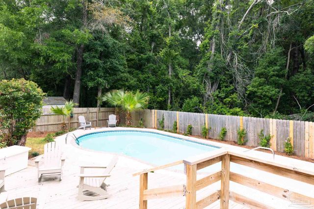 2351 Inverness Dr, Pensacola, FL 32503
