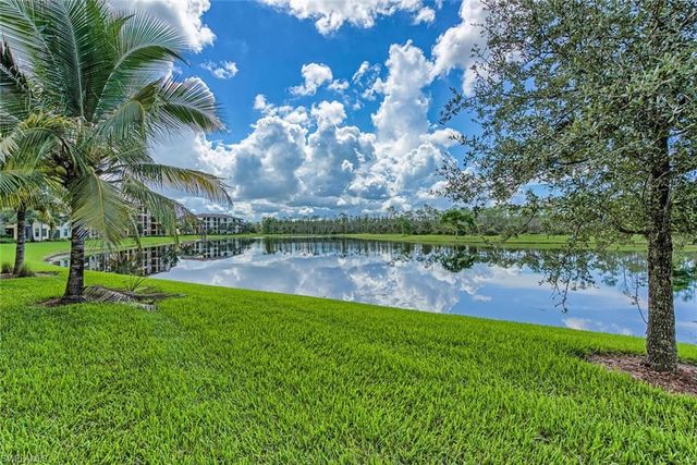 9731 Acqua CT 541, Naples, FL 34113