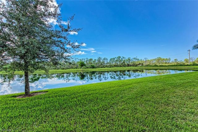 9731 Acqua CT 541, Naples, FL 34113