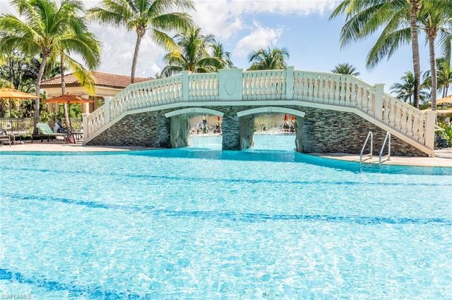 9731 Acqua CT 541, Naples, FL 34113