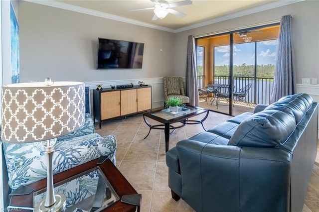 9731 Acqua CT 541, Naples, FL 34113