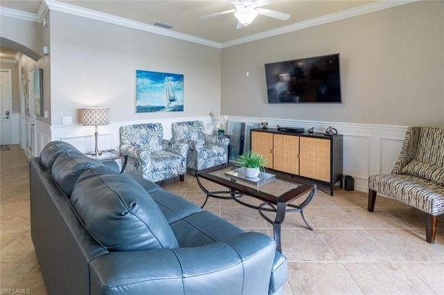9731 Acqua CT 541, Naples, FL 34113