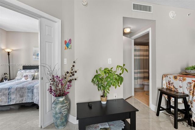 9066 SW 73rd Ct 1203, Miami, FL 33156