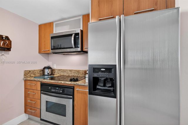 9066 SW 73rd Ct 1203, Miami, FL 33156