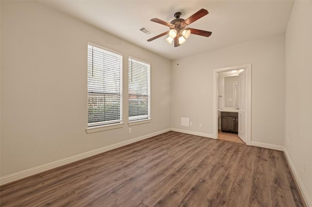 5211 Eigel Street A, Houston, TX 77007