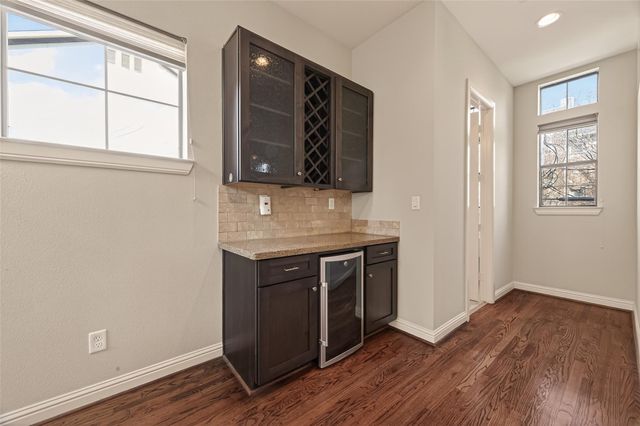 5211 Eigel Street A, Houston, TX 77007