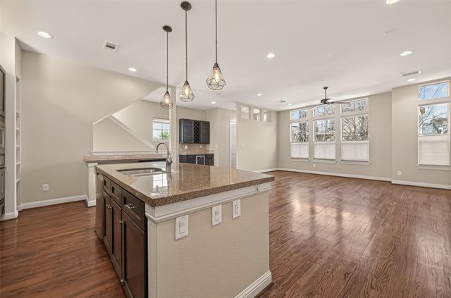 5211 Eigel Street A, Houston, TX 77007