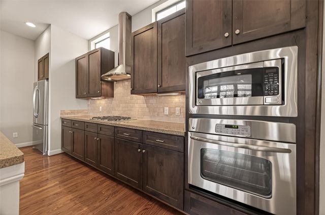 5211 Eigel Street A, Houston, TX 77007