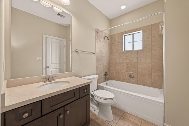 5211 Eigel Street A, Houston, TX 77007