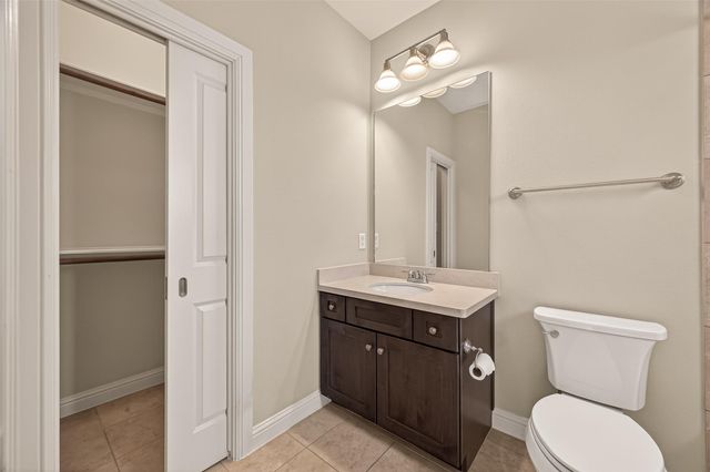 5211 Eigel Street A, Houston, TX 77007