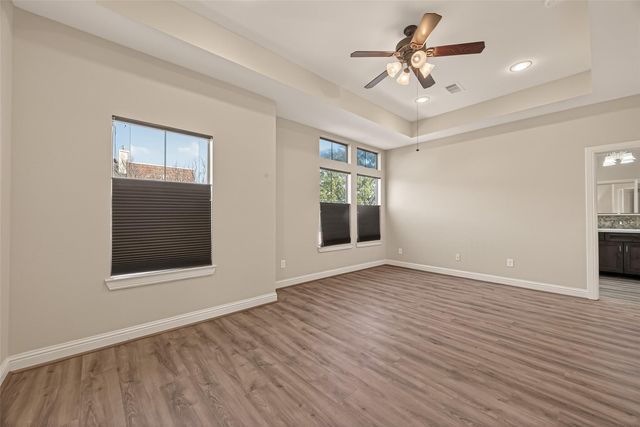 5211 Eigel Street A, Houston, TX 77007