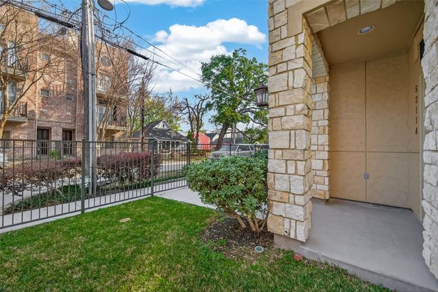 5211 Eigel Street A, Houston, TX 77007