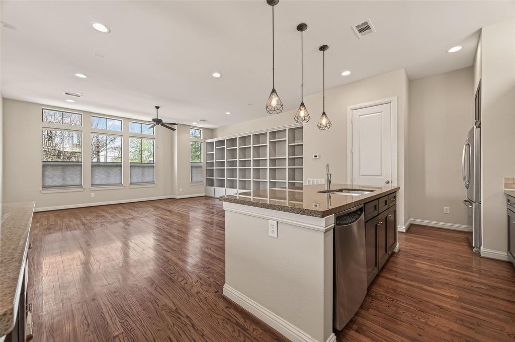 5211 Eigel Street A, Houston, TX 77007