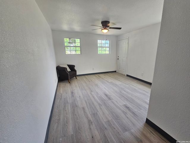 5049 Blue Bonnet, Seguin, TX 78155