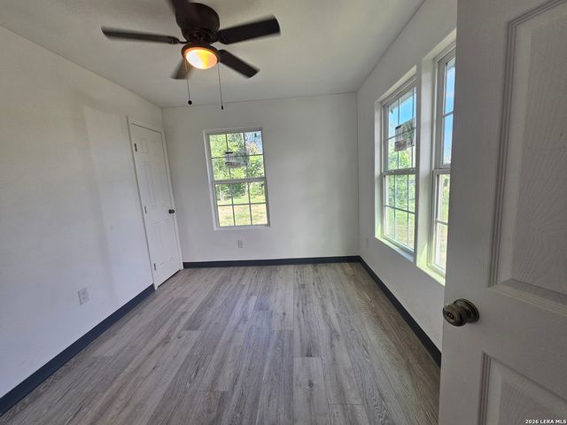 5049 Blue Bonnet, Seguin, TX 78155