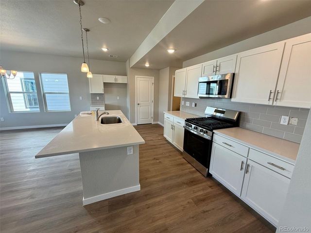 834 N Bently St, Watkins, CO 80137