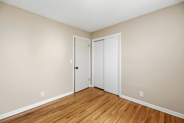 832 N COUNTRY ACRES AVE, Wichita, KS 67212