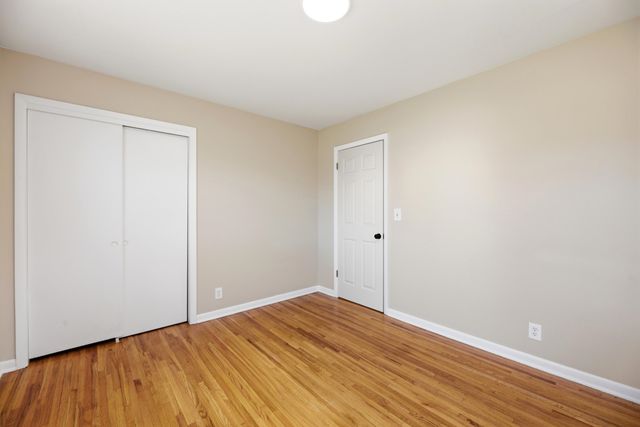 832 N COUNTRY ACRES AVE, Wichita, KS 67212