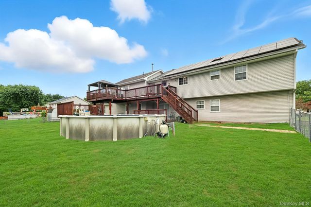 20 Bernadette Way, Washingtonville, NY 10992