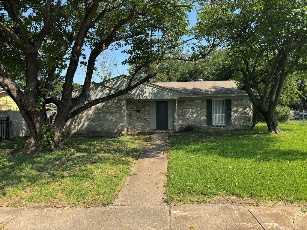 9625 Limestone Drive, Dallas, TX 75217