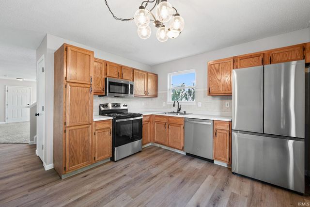 904 Gulf Shore Boulevard, Kokomo, IN 46902