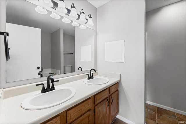 904 Gulf Shore Boulevard, Kokomo, IN 46902