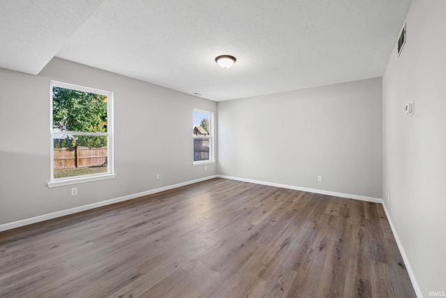 904 Gulf Shore Boulevard, Kokomo, IN 46902