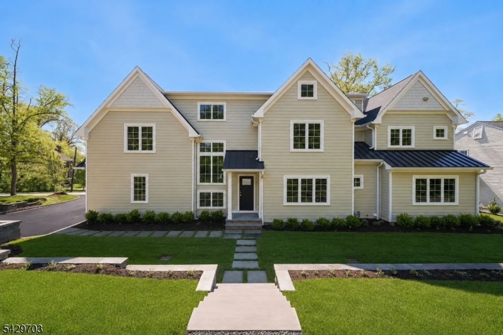 330 Wyoming Ave, Millburn Twp., NJ 07041