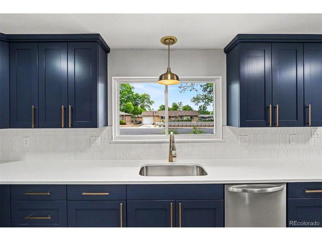 809 Gallup Rd, Fort Collins, CO 80521