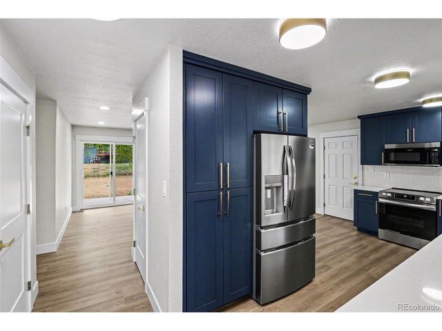 809 Gallup Rd, Fort Collins, CO 80521