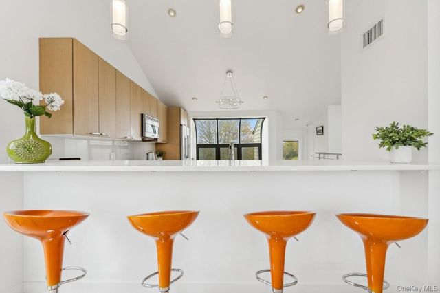 21 S Fulton Drive 29, Montauk, NY 11954