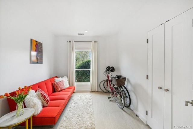 21 S Fulton Drive 29, Montauk, NY 11954