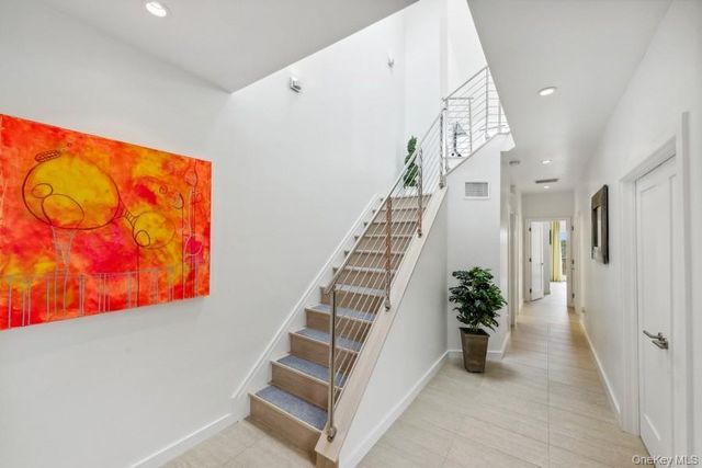 21 S Fulton Drive 29, Montauk, NY 11954