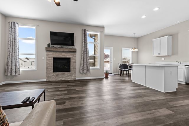 12630 SCARSDALE Lane, Loves Park, IL 61111