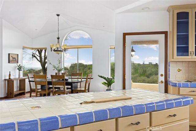 1030 Redondo Lane, Templeton, CA 93465