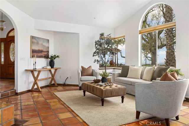 1030 Redondo Lane, Templeton, CA 93465