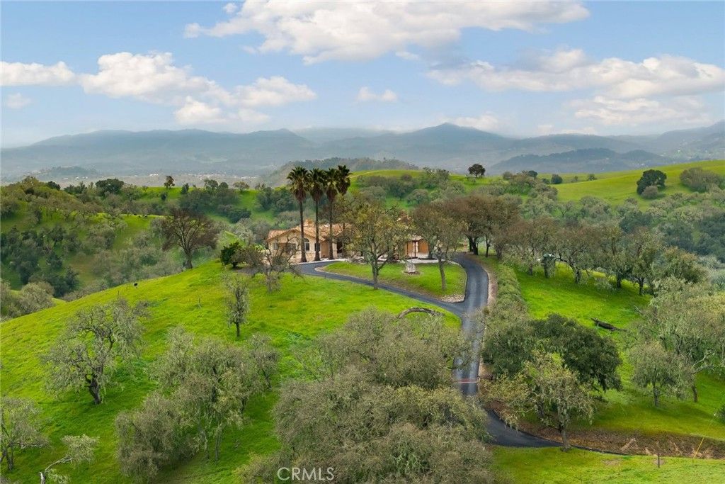 Image 26 of property listing at 1030 Redondo Lane, Templeton, CA 93465