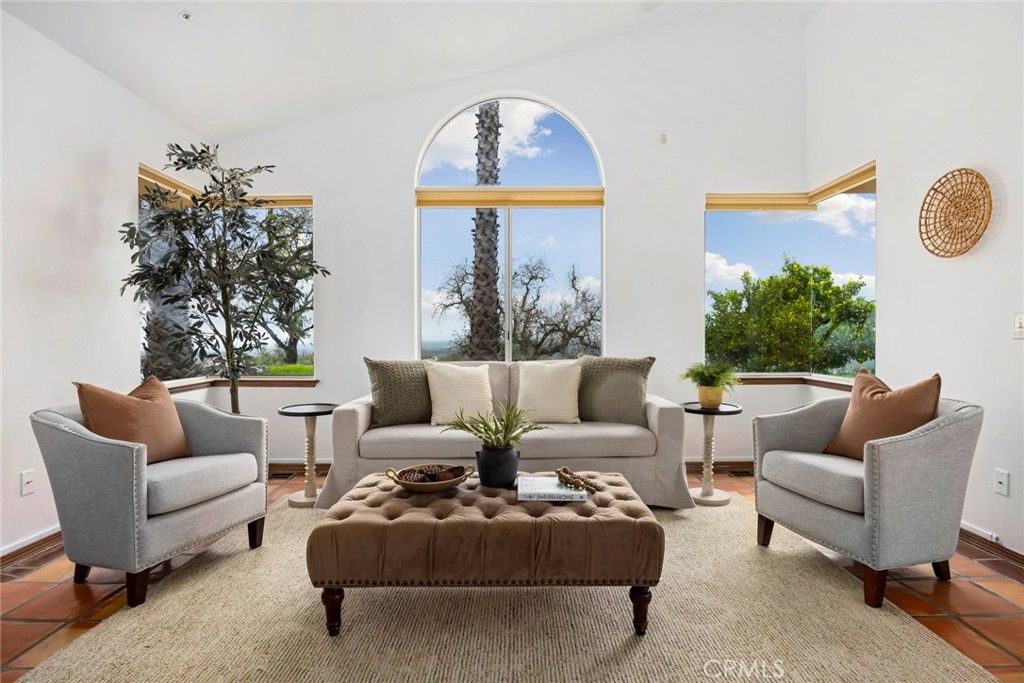 Image 4 of property listing at 1030 Redondo Lane, Templeton, CA 93465