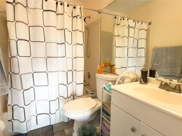 2724 CANDLEWOOD COURT, Apopka, FL 32703