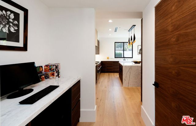 4153 Vantage Avenue, Studio City, CA 91604