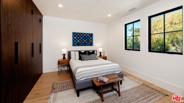 4153 Vantage Avenue, Studio City, CA 91604