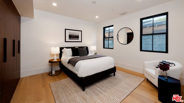 4153 Vantage Avenue, Studio City, CA 91604