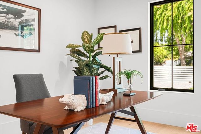 4153 Vantage Avenue, Studio City, CA 91604