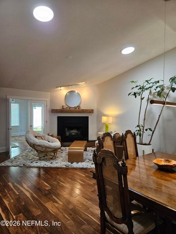 1124 LINKSIDE Court W, Atlantic Beach, FL 32233