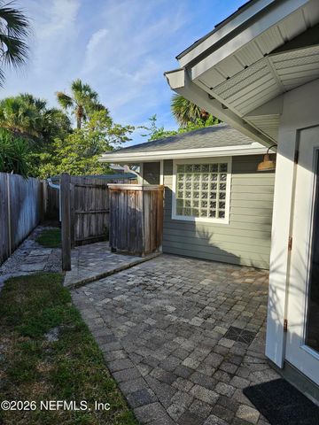 1124 LINKSIDE Court W, Atlantic Beach, FL 32233