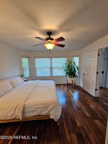 1124 LINKSIDE Court W, Atlantic Beach, FL 32233