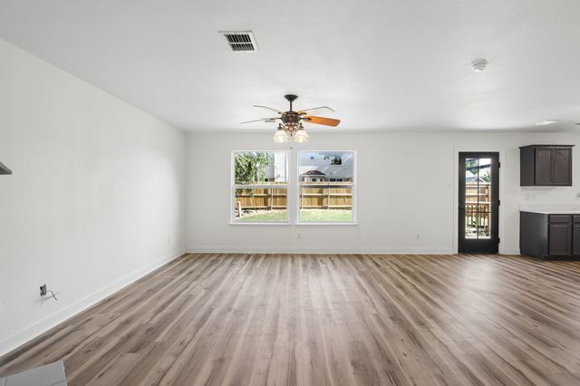 5533 Spring Ridge Drive, Watauga, TX 76137