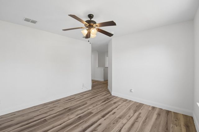 5533 Spring Ridge Drive, Watauga, TX 76137